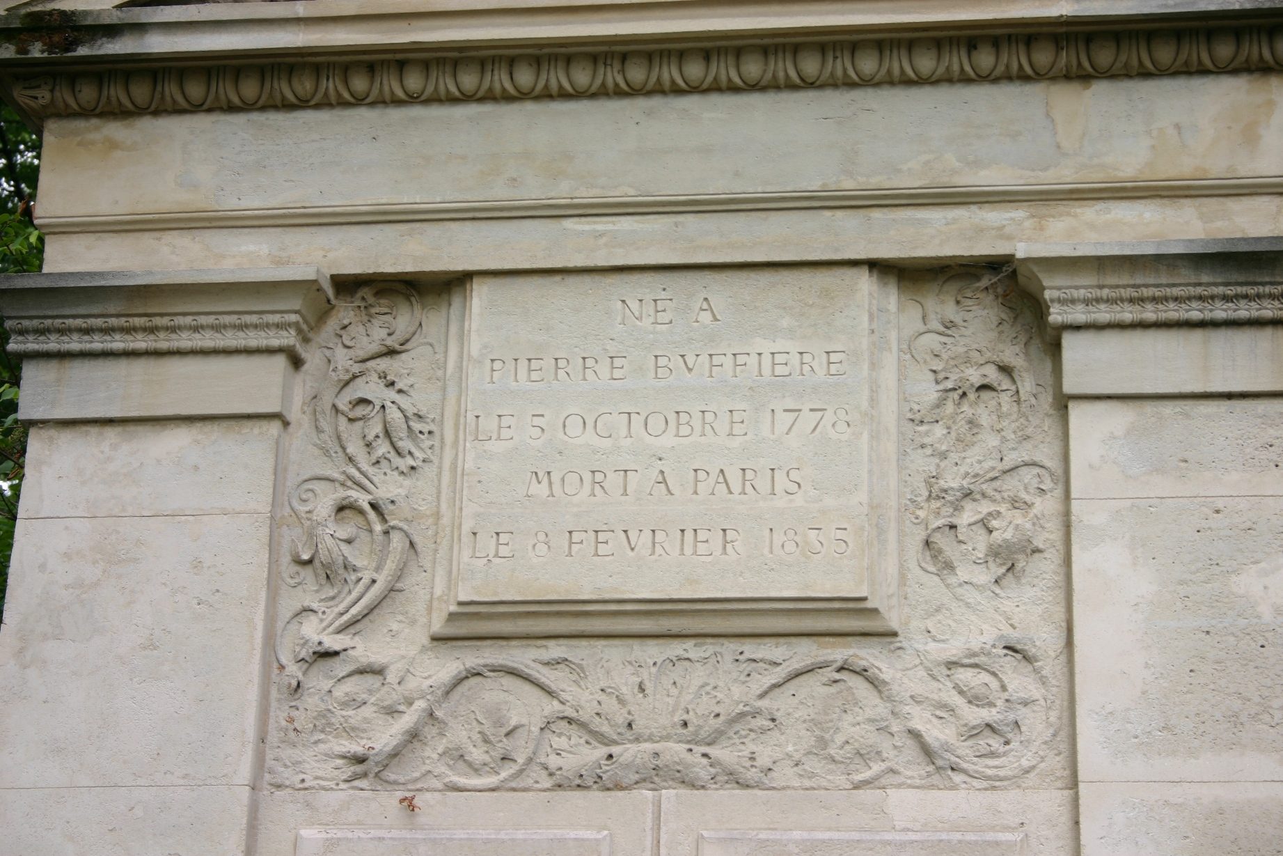Guillaume Dupuytren's tomb, Pere Lachaise Cemetery, Paris (5).JPG
